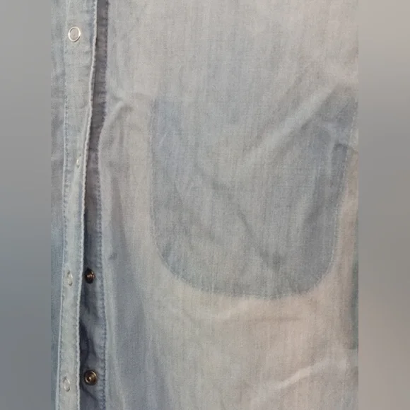 Old Navy Light Blue Casual Button Down Shirt - Picture 7 of 7